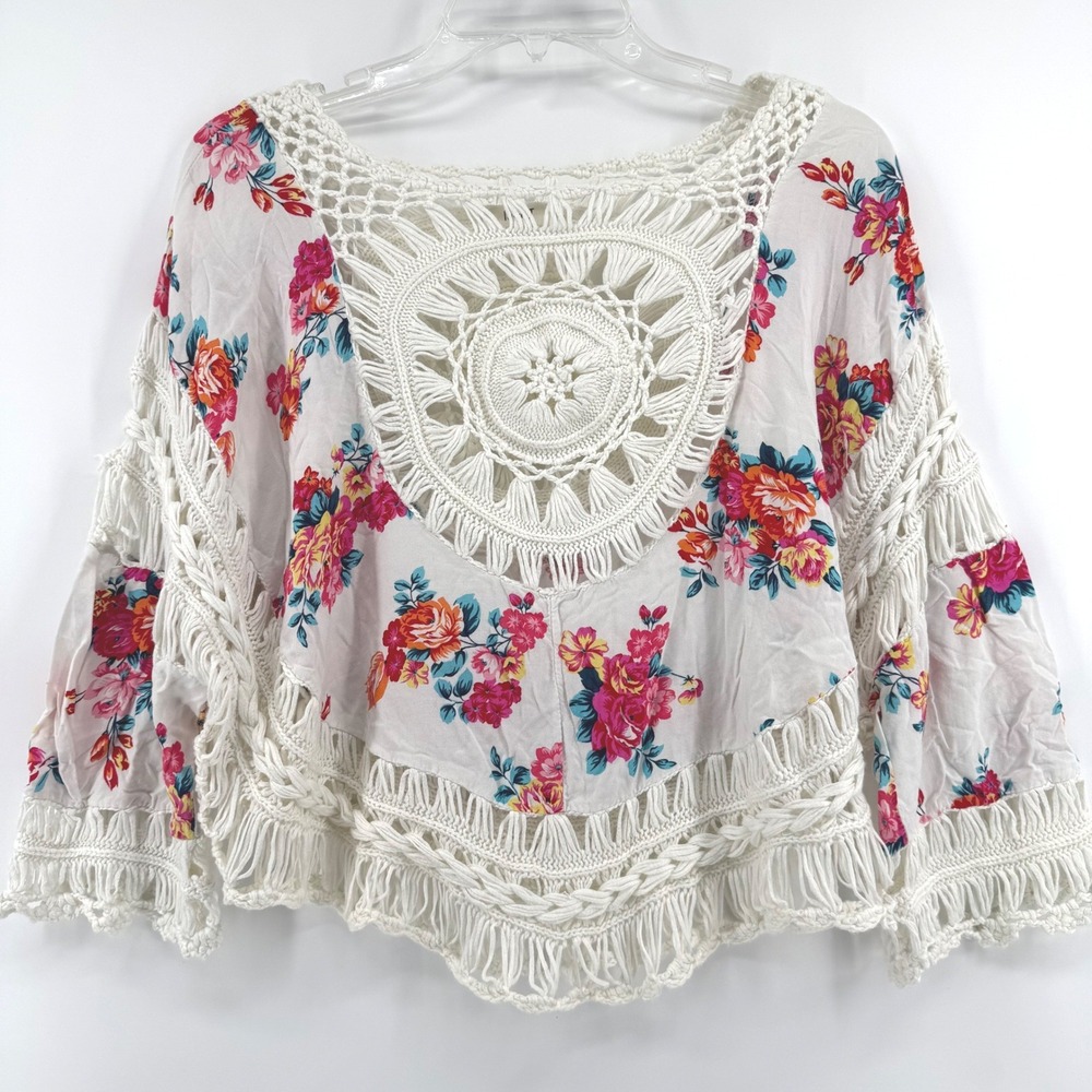 Love J Floral Crop Top Womens XL White Crochet Back Macrame Fringe Boho Festival